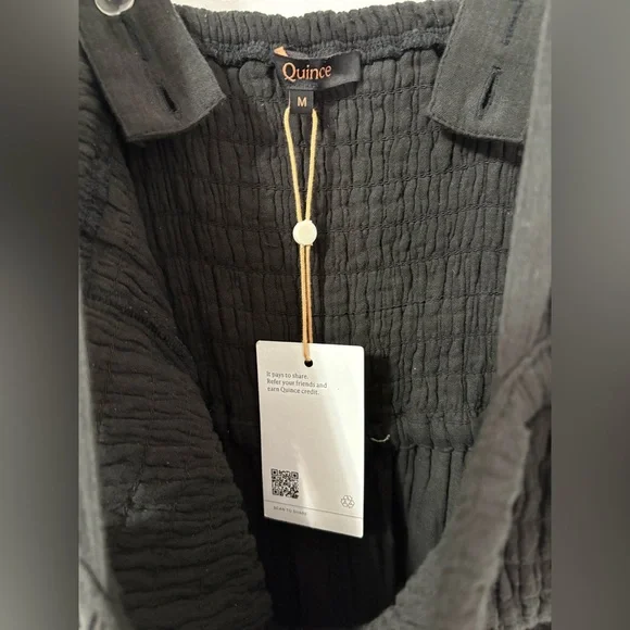 NWT Quince Women 100% Organic Cotton Gauze Smocked Wide Leg Jumpsuit Black Sz M - Picture 4 of 7